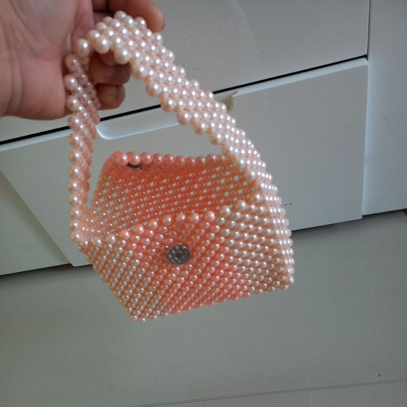 tas manik manik kecil