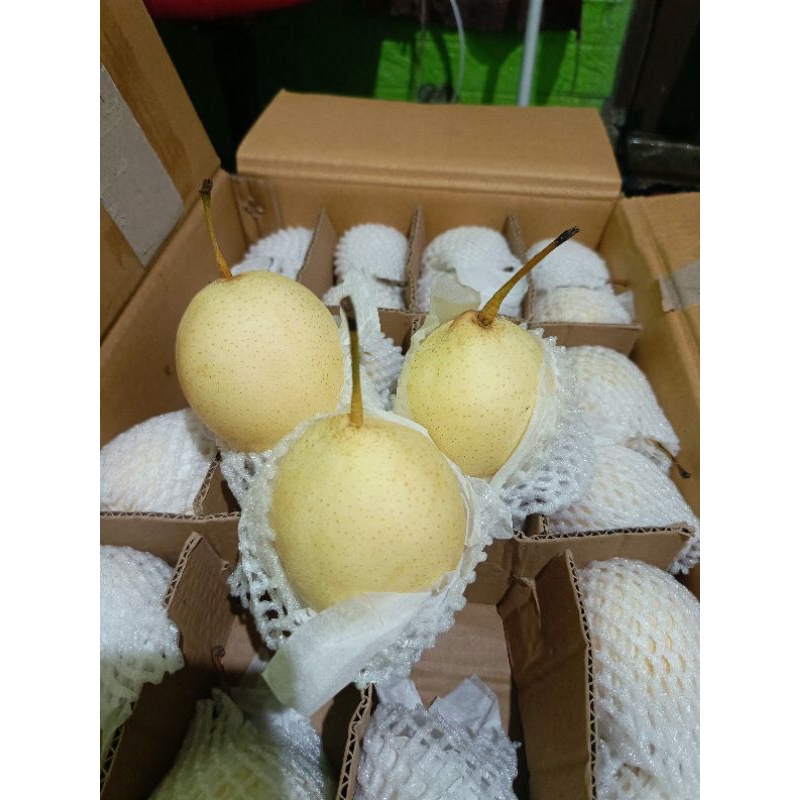 

Pear Yalie size 96 1kg