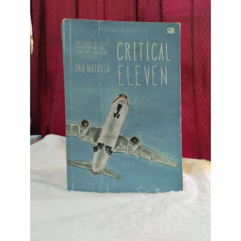 Buku Critical eleven