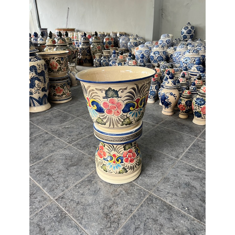 Pot Kaki Keramik / Pot Bunga