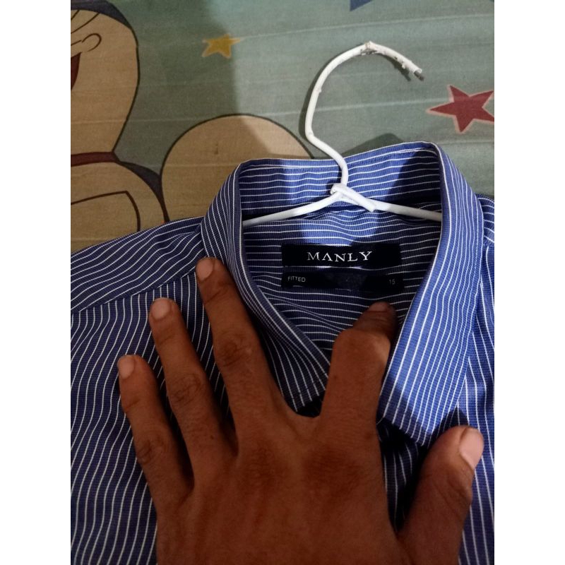 KEMEJA MANLY MAN MOTIF SALUR