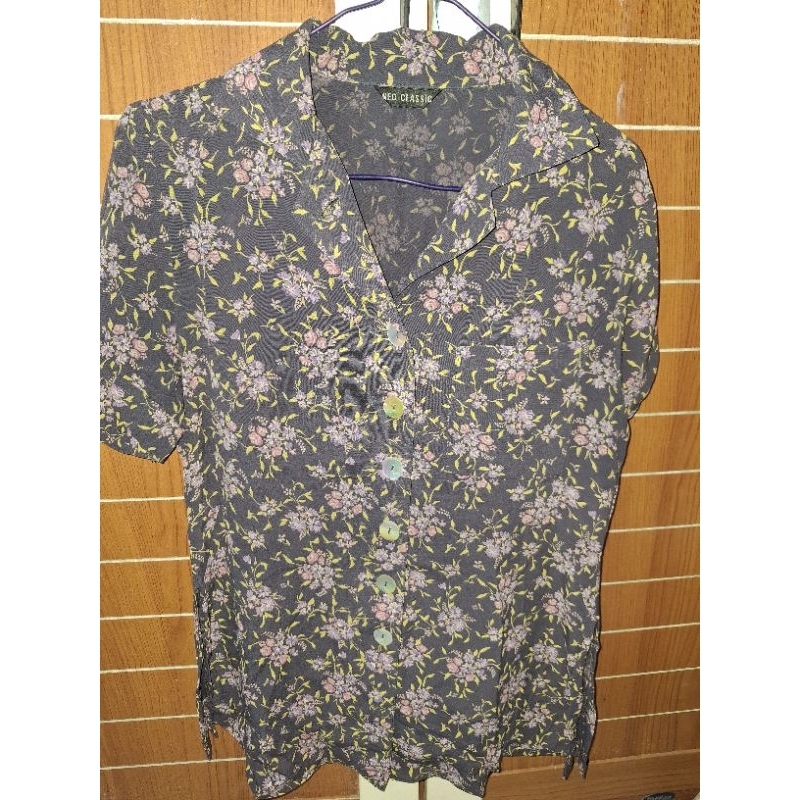 preloved blouse bunga bunga