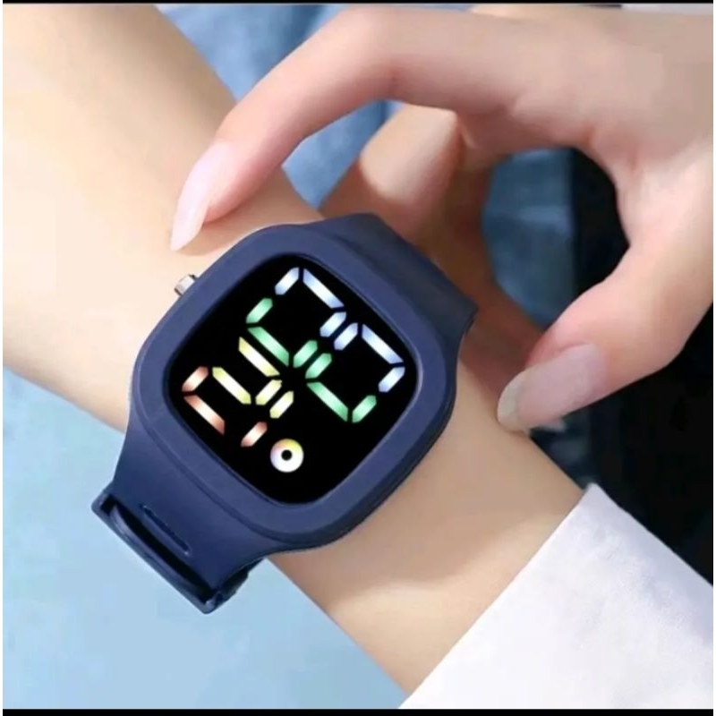 jam tangan digital wanita pria tahan air fashion watch LED tampilan layar besar dengan...