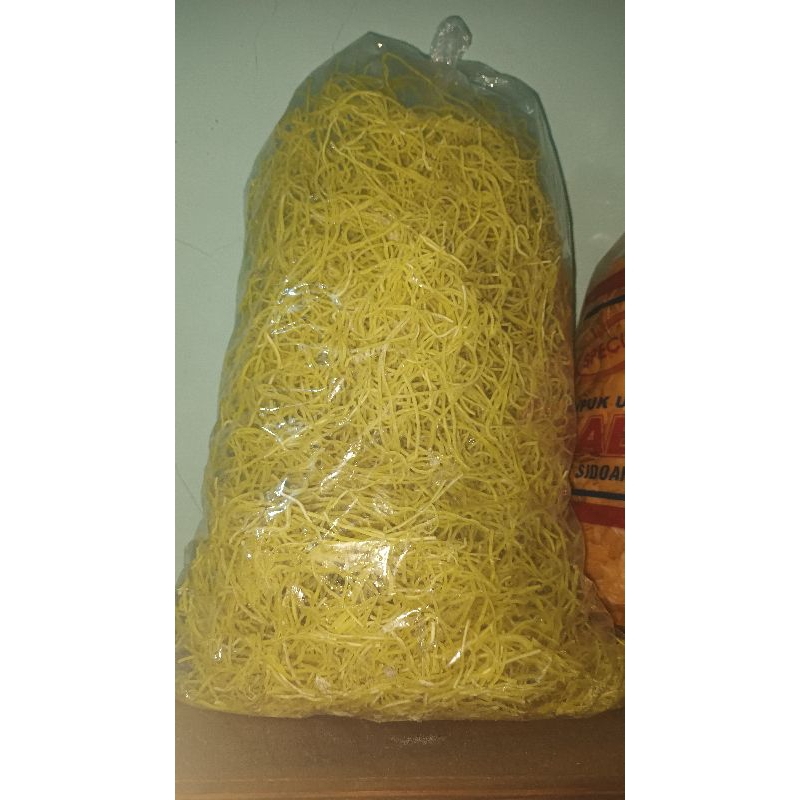 

mi konyol mie kuning krupuk mie khas bumiayu brebes