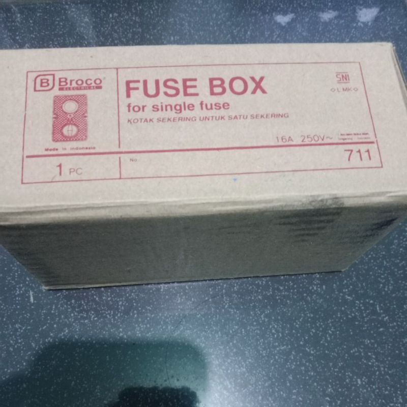 Box Sikring/Fuse Box Broco 1 group 711