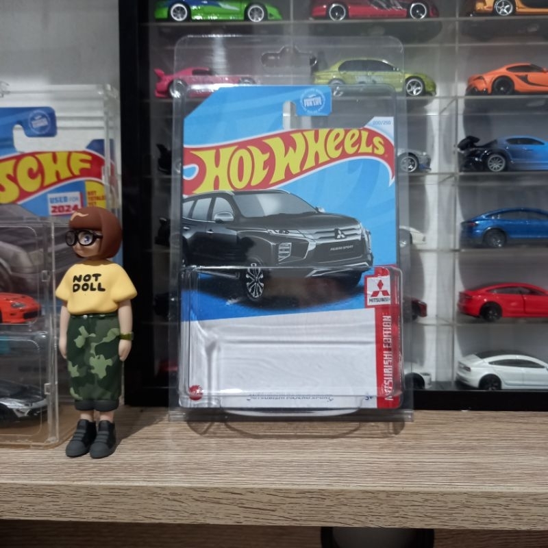 Custom Card Mitsubishi Pajero Sport Black/Hitam Hot Wheels