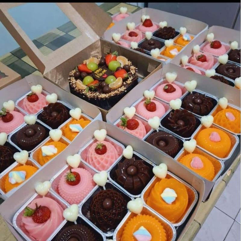 

Hampers Hari guru 2024 Puding vla cantik Hari guru Hampers Puding Natal isi 9 Hampers puding viral Puding cantik