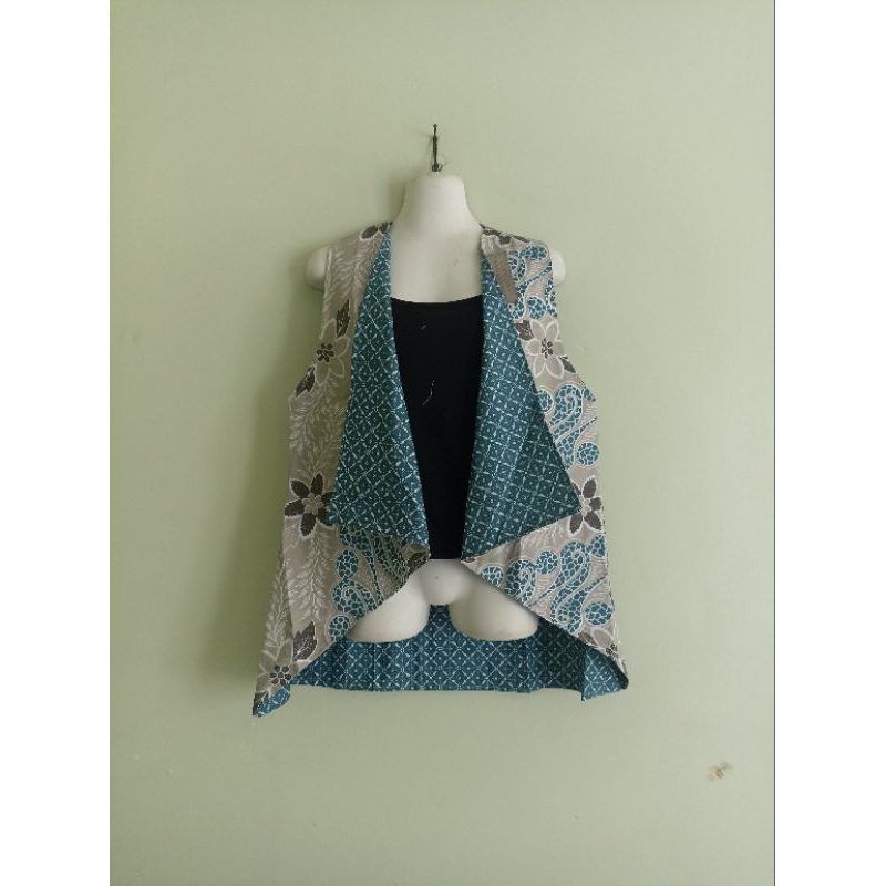 BEST SELLER OUTER BATIK TANPA LENGAN MOTIF BOLAK BALIK/ROMPI BATIK MOTIF BOLAK BALIK WARNA SOFT