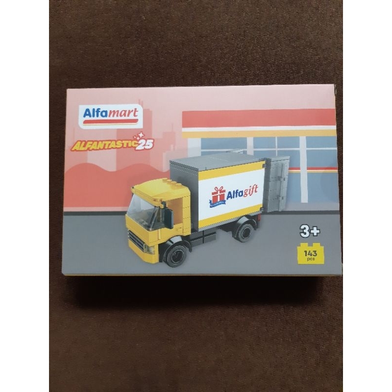 Bricks Lego Truk Alfamart