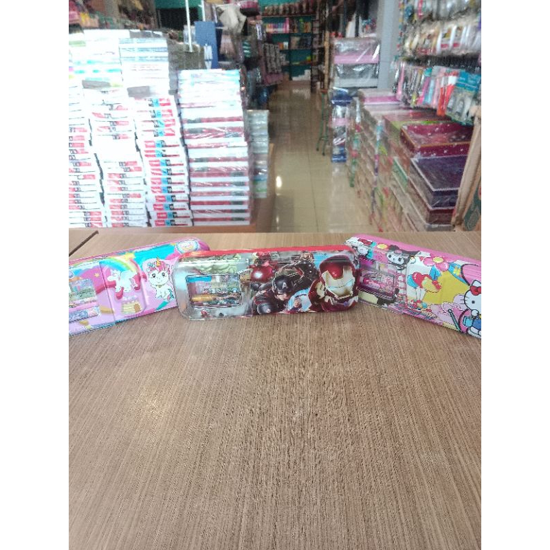 

Tempat Pensil Kaleng Set Cewe Cowo