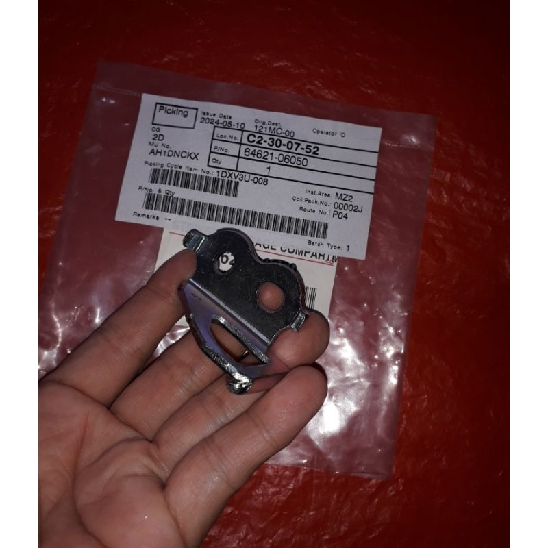 Striker doorlock bagasi new vios - new limo  2005-2012 ori 1buah