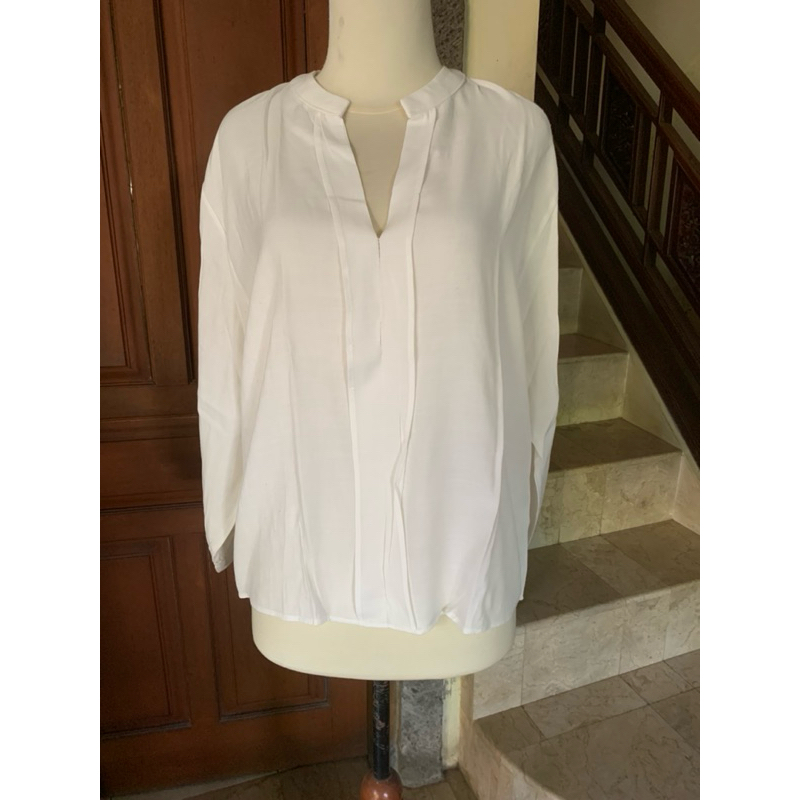 blouse katbol putih preloved