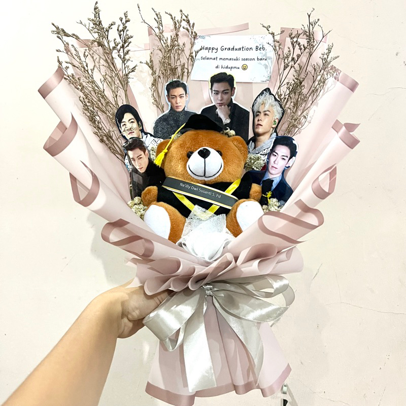 Request Custom bouquet buket boneka doll photo foto kpop korea idol anime karakter animasi untuk had