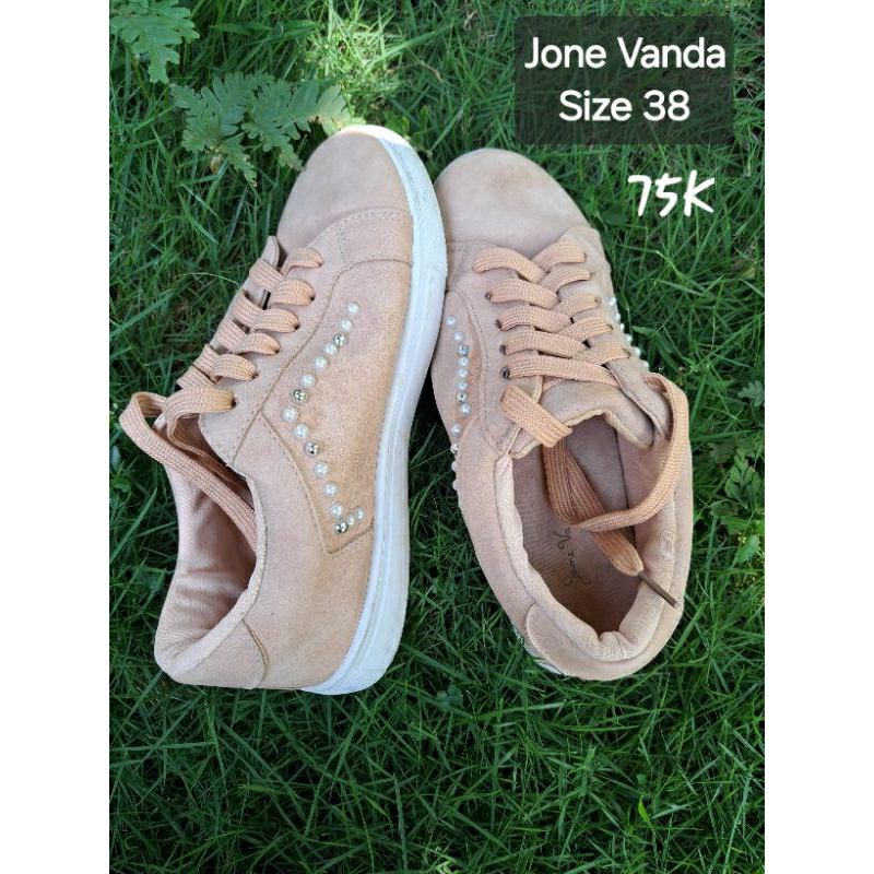 JANE VANDA SEPATU WANITA (Preloved) Size 38