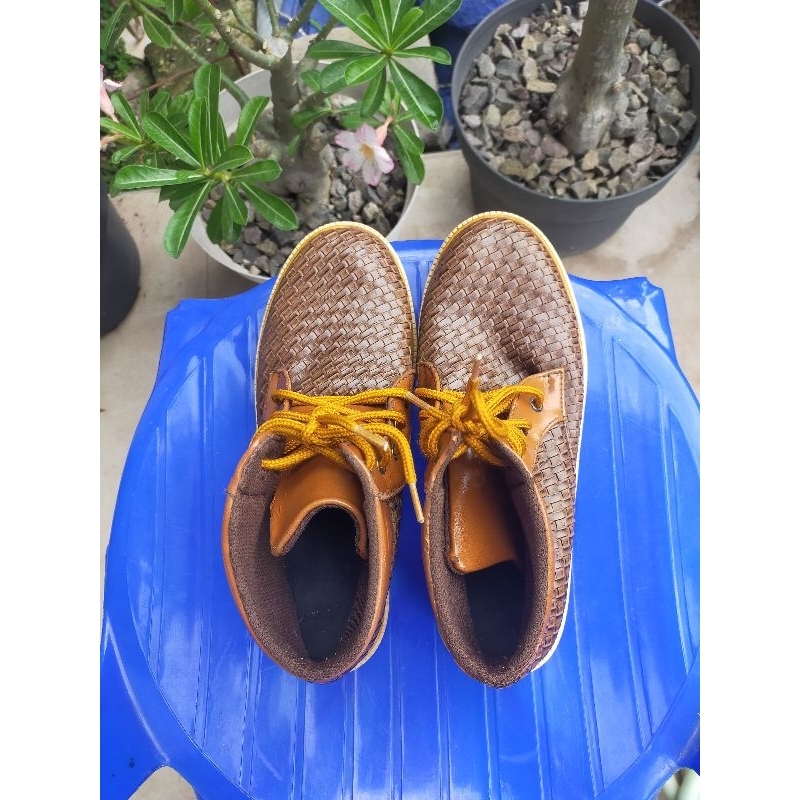 sepatu boots pria wanita dr kevin size 39 PL