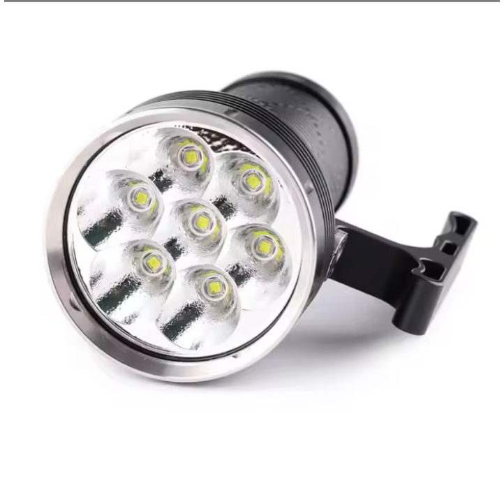 Senter Convoy 3X21B CREE XHP70.3 HI 12000 lumens 21700 flashlight