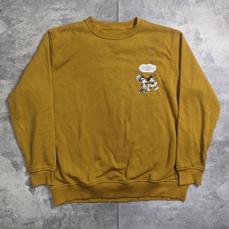 Sweater Crewneck Erigo x Disney Limited Edition
