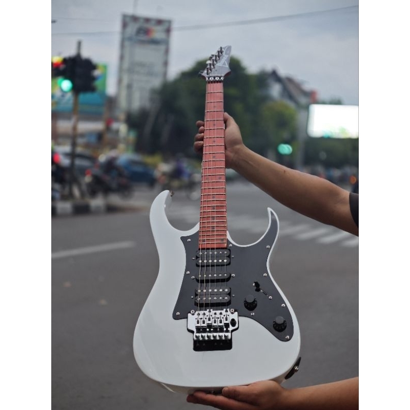 Gitar listrik ibanez Rg series pabrikan