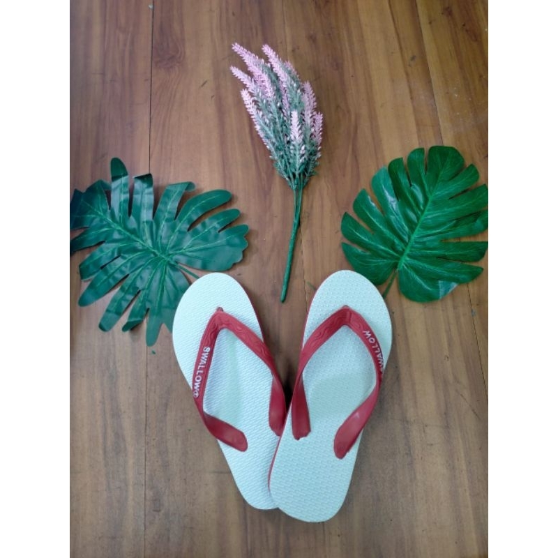 Sandal jepit swallow Ukuran 9,5 Warna merah