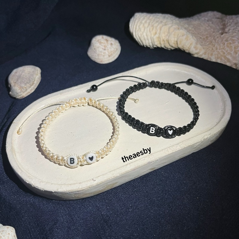 (TANPA PO) GELANG RAJUT INISIAL LOVE, GELANG RAJUT, GELANG ANYAM, GELANG INISIAL, GELANG HURUF, GELA