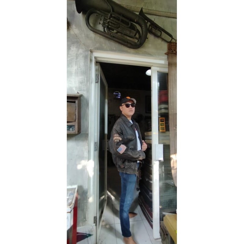 vintage guess bomber leather jacket motor flyer jaket jadul vintage antik lawas kuno rare langka kla