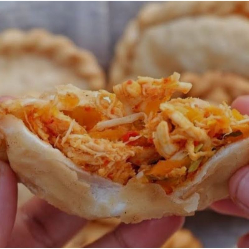 

Cireng isi ayam suwirr pedas isi 10pcs