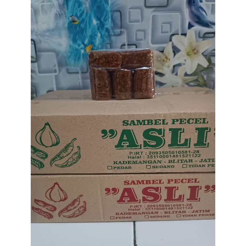 

BUMBU SAMBAL PECEL MEDIUM MEREK ASLI 600 GRAM PEDAS DAN SEDANG