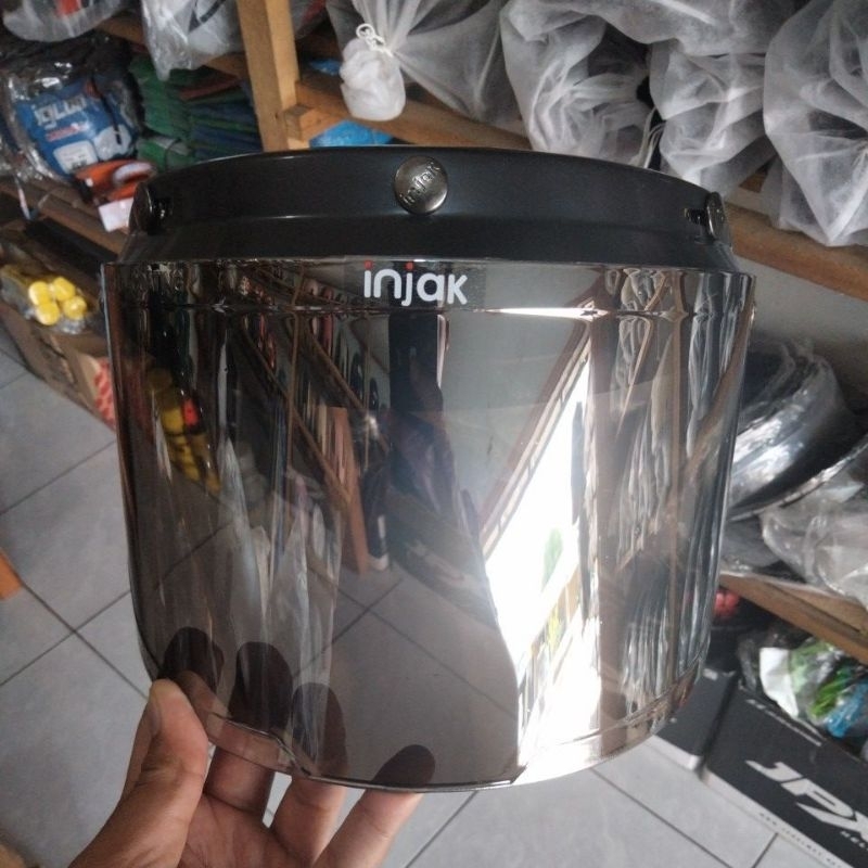 Kaca Helm Bogo datar silver merk injak