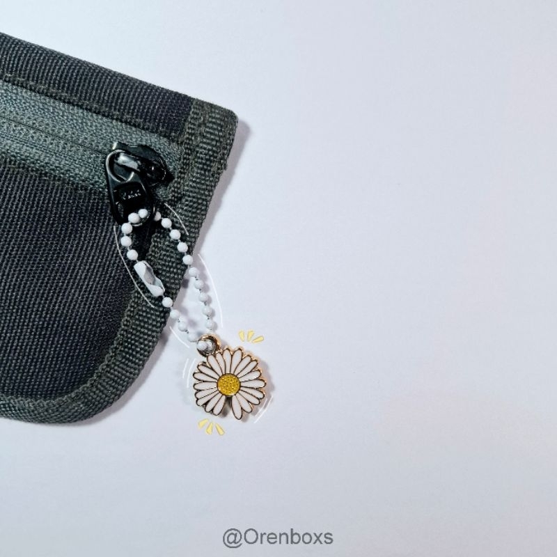 Sunflower Keychain G-Dragon Keychain Gantungan Kunci Bunga Matahari Gantungan Kunci G-Dragon Gantung