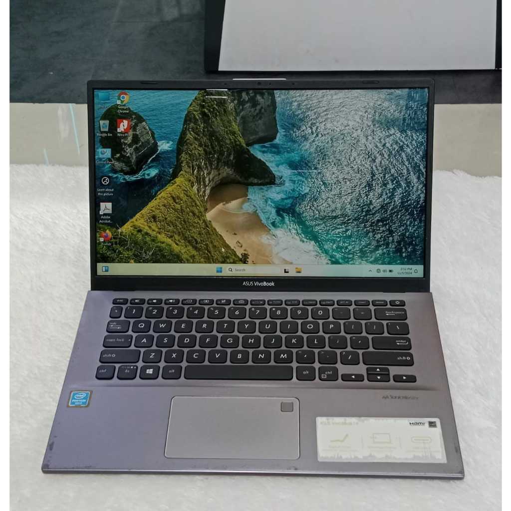 Laptop Leptop ASUS vivobook memory ram 8 gb ssd 128 gb keyboard backlit 14 inc