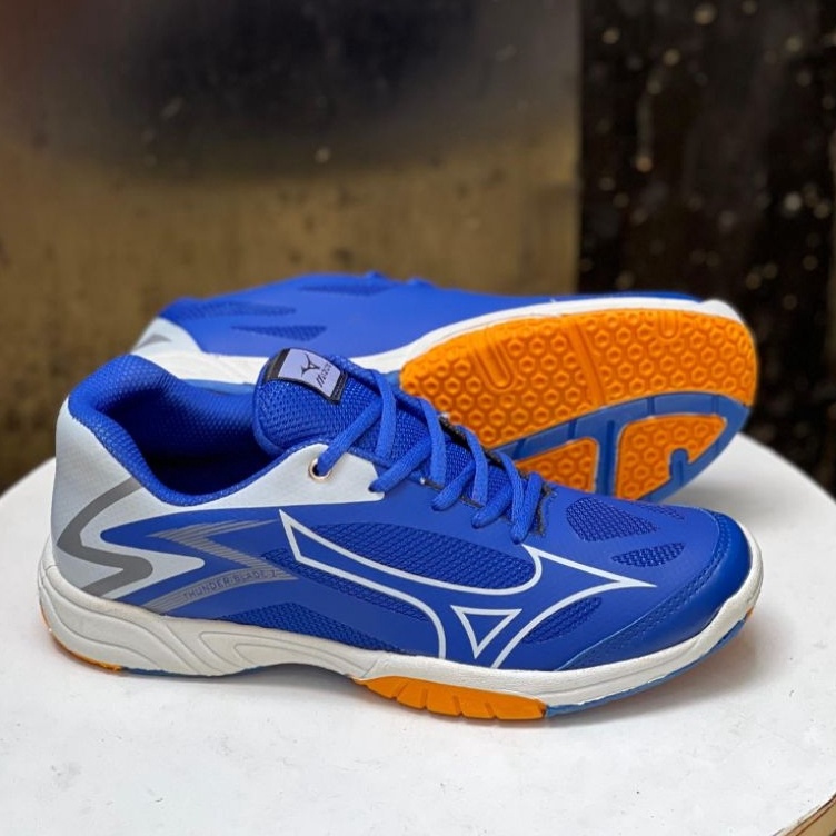 Dijamin Original  Sepatu Badminton  Volly  bulutangkis 3944 sepatu mizuno running sport