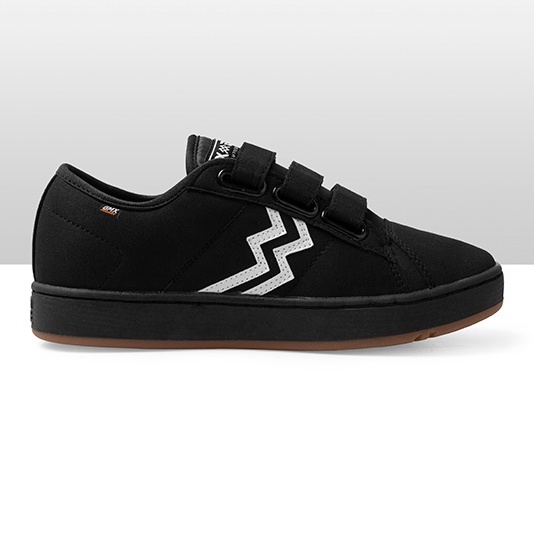 Geoff Max  Fury All Black Shoes Cupsole Sepatu Sneakers Sepatu Pria Wanita Sepatu Sekolah Kuliah