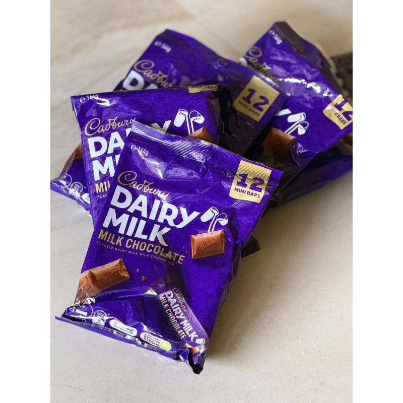 

Cadbury Dairy Milk Halloween Chocolate Sharepack 12 pack 144g | Australia Original