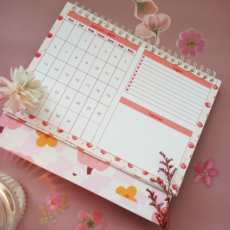 

Calender 2025 custom aesthetic warna pink/Kalender meja