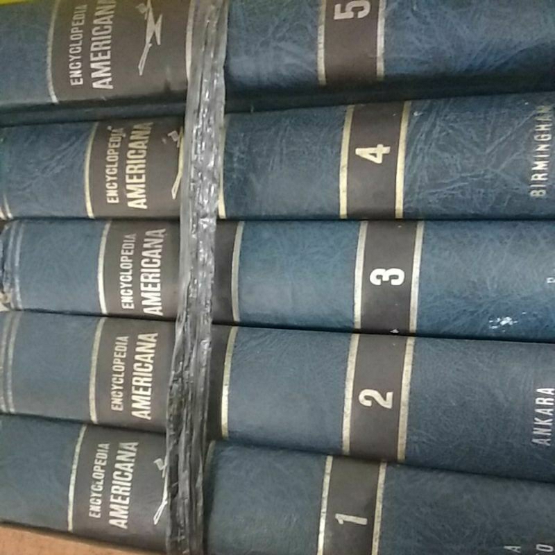 encyclopedia americana  25 buku