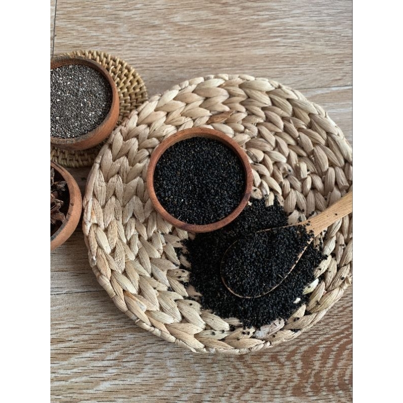 

Racikan Rempah - 250gr Biji Selasih Besar Dan Bersih / Basil Seed / Rempah Organik 100%