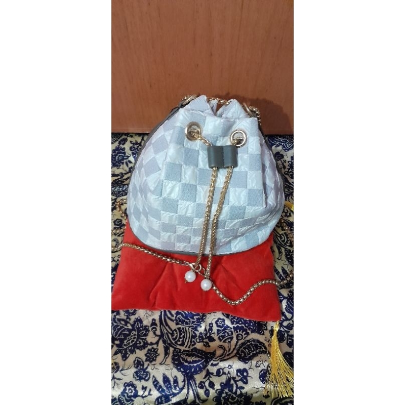 Tas serut LV