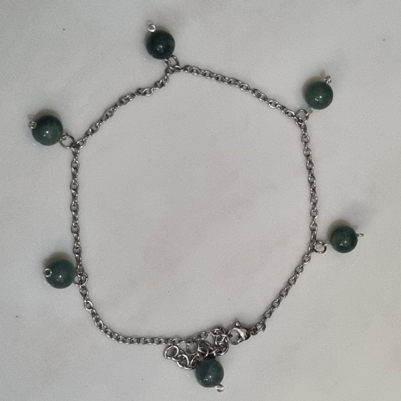Gelang kaki giok