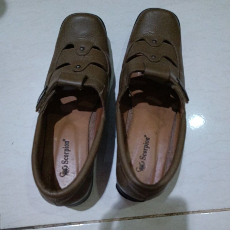 Preloved Sepatu Bekas Second Original Scorpion Size 40