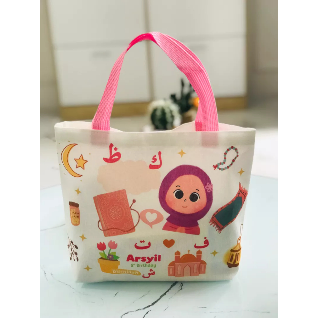 

PROMO TOTEBAG MURAH BAHAN BLACU TAS ULTAH CUSTOM FREE NAMA TAMU UNDANGAN