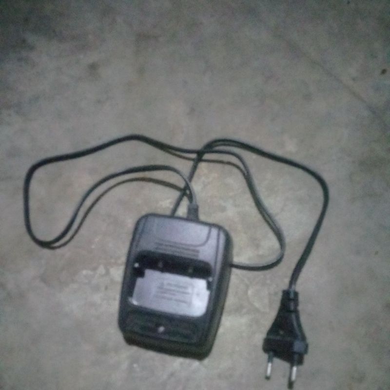 charger HT baofeng BF 888S bekas