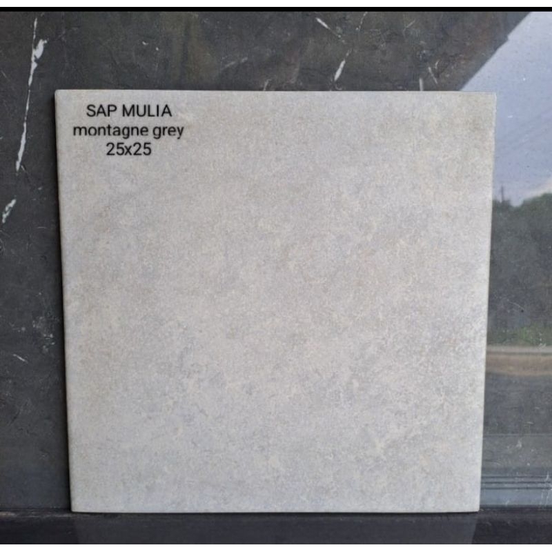 Keramik Kamar mandi  25x25