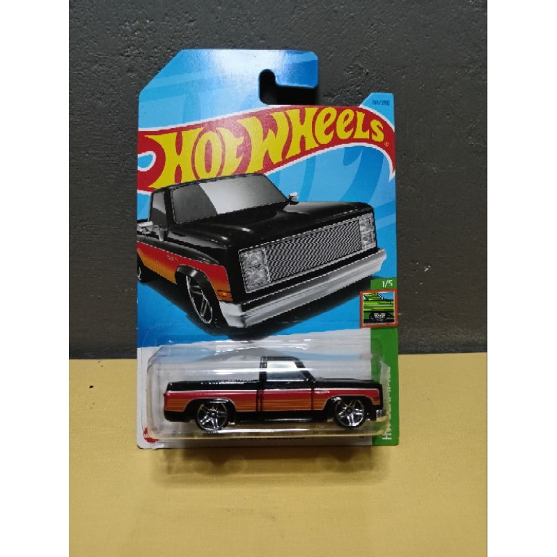 hotwheels 83 chevy Silverado