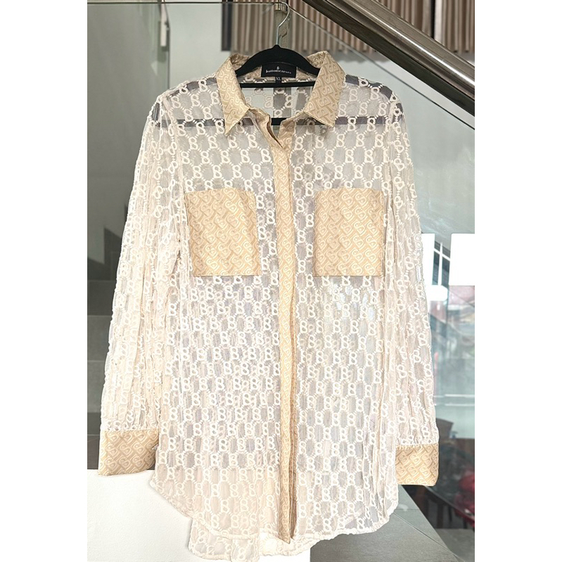 Prelove baju [CUSTOM] BUTTONSCARVES MONOGRAM EMBROIDERY SHIRT WITH POCKET CREAM NYFW SERIES KEMEJA L