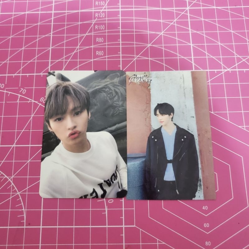 PHOTOCARD LEE KNOW HYUNJIN STRAY KIDS YELLOW WOOD LEVANTER