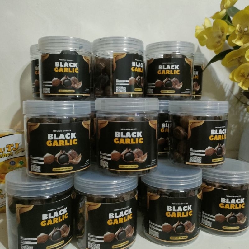 

BLACK GARLIC TUNGGAL 250GRAM - BAWANG HITAM LANANG