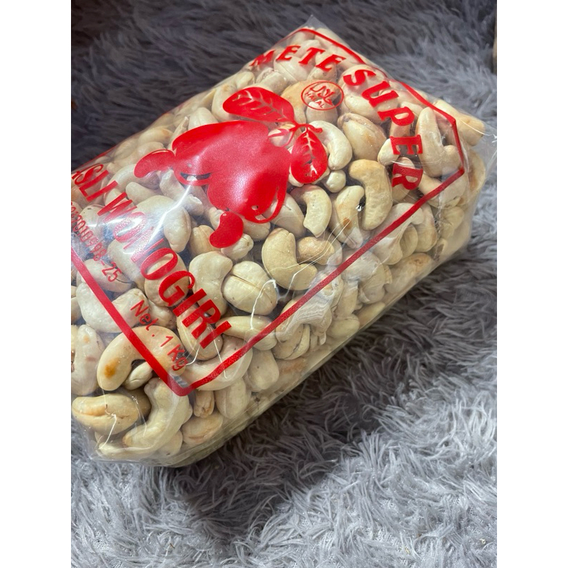 

Kacang mete oven Roasted/ matang Panggang GradeA Tanpa Minyak 1 kg