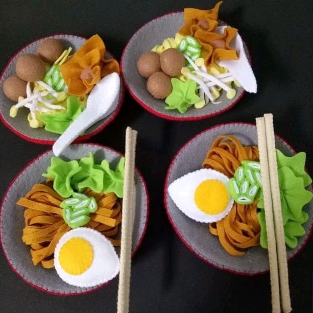 1 set mainan edukasi anak bakso dan mie ayam flanel