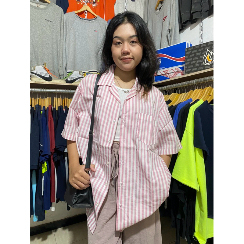 Kemeja Dongsin Stripe Open Collar Shirt