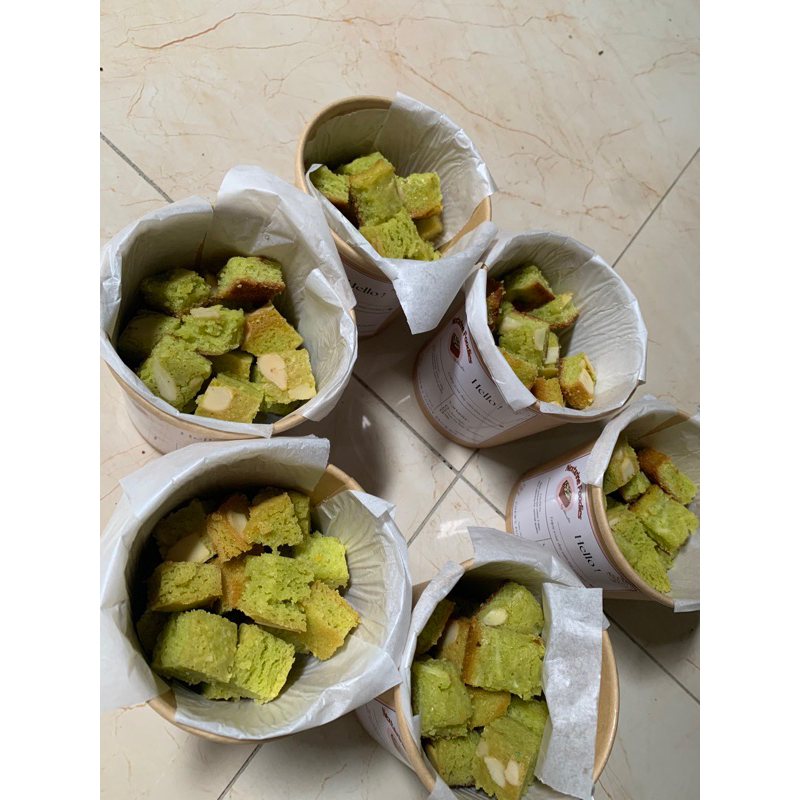 

Brownies fudgy matcha cup